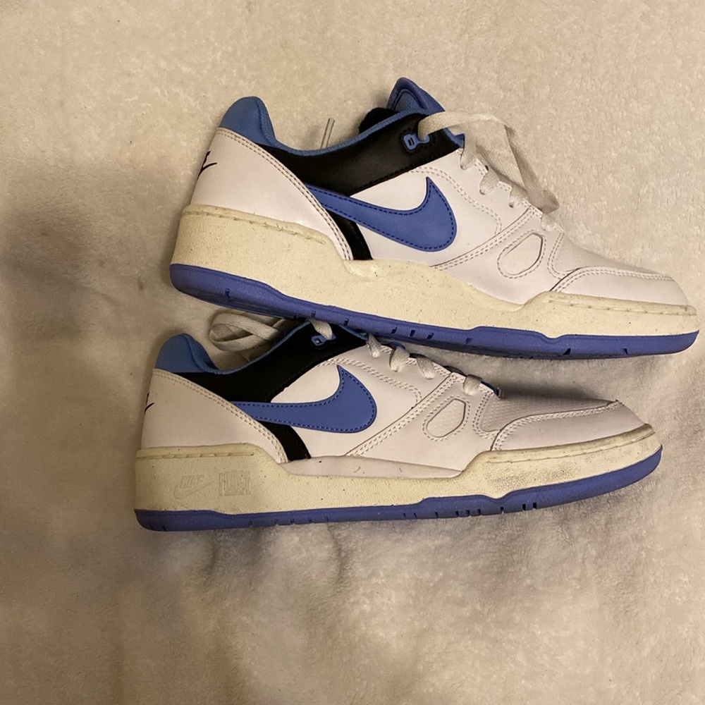 Nike force size 8:5 white and blue